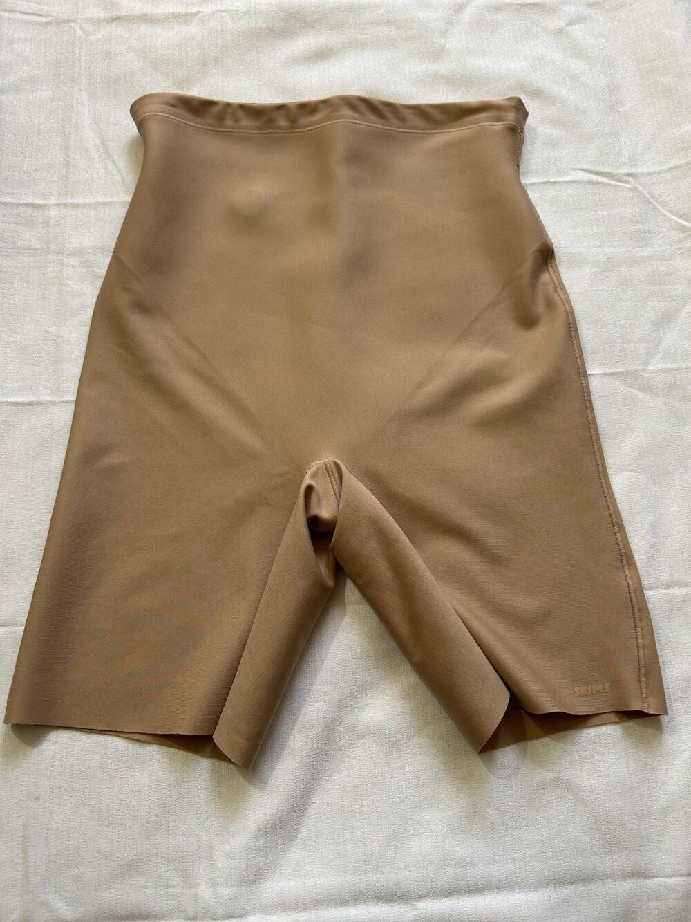 Skims NWOT Sculpting High Waisted Compression Shorts Clay Size Medium